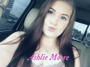 Ashlie_Moore