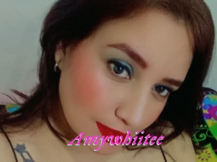 Amywhiitee