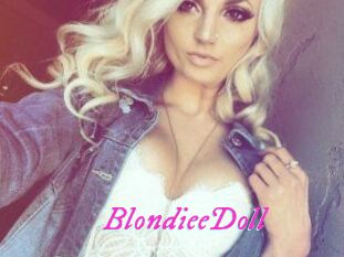 BlondieeDoll Fille Sensuelle
