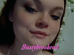 bustybrookeuk Fille Sensuelle