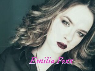 Emilia_Foxx