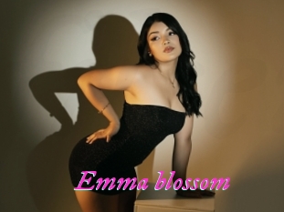 Emma_blossom