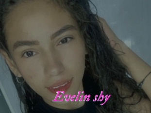 Evelin_shy