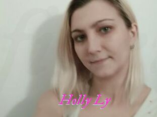 Holly_Ly
