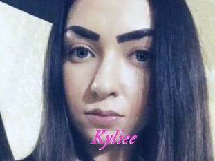 Kyliee_