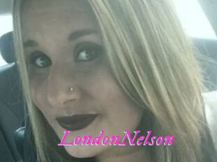 London_Nelson Fille Sensuelle