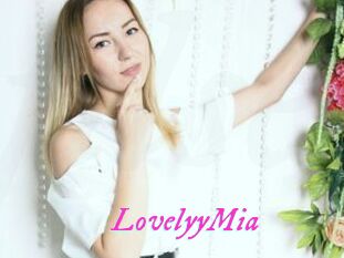 LovelyyMia