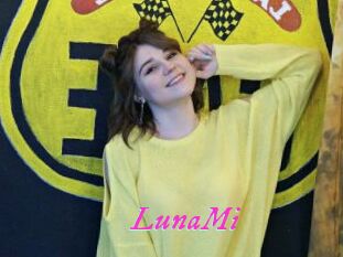 LunaMi Fille Sensuelle