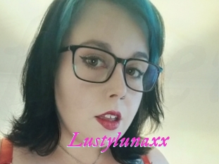 Lustylunaxx