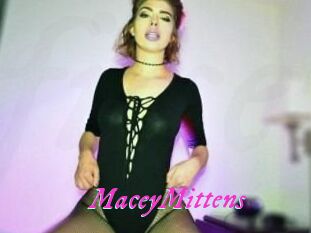 Macey_Mittens