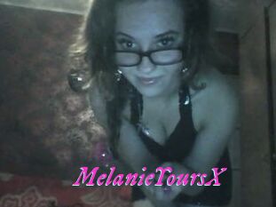 MelanieYoursX