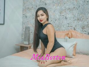 MiaBorton