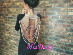 Mia_Dolly