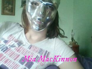 Mia_MacKinnon