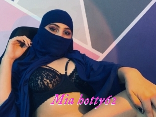 Mia_hotty62