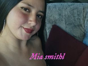 Mia_smithl