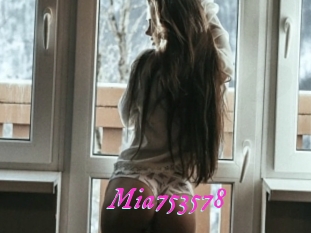 Mia753578