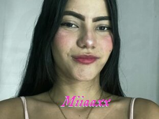 Miiaaxx