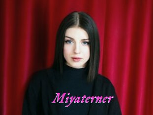 miyaterner Fille Sensuelle