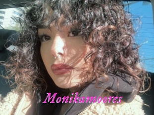 Monikamoores
