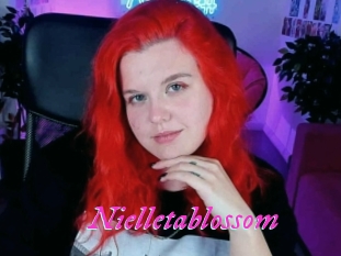 Nielletablossom