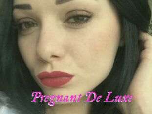 Pregnant_De_Luxe