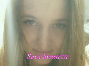 Sara_brunette