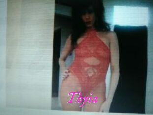 Thyia Fille Sensuelle