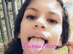 TiannaFoxxx
