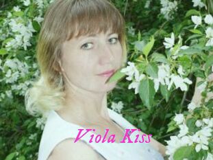 Viola_Kiss_